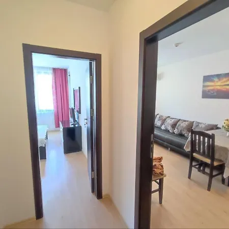 Apartment Dom-el Real In Raduga Complex Sveti Vlas