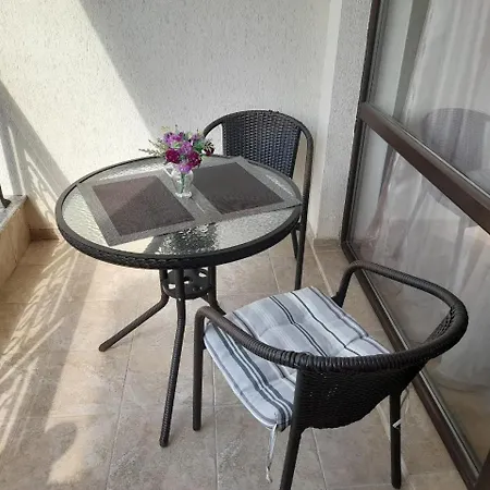 Apartament Dom-el Real In Raduga Complex *