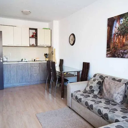 Apartment Dom-el Real In Raduga Complex Sveti Vlas